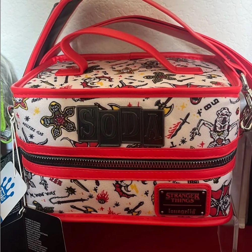 Loungefly Vinyl SODA Cooler Crossbody Stranger Things Exclusive (Bag Only)